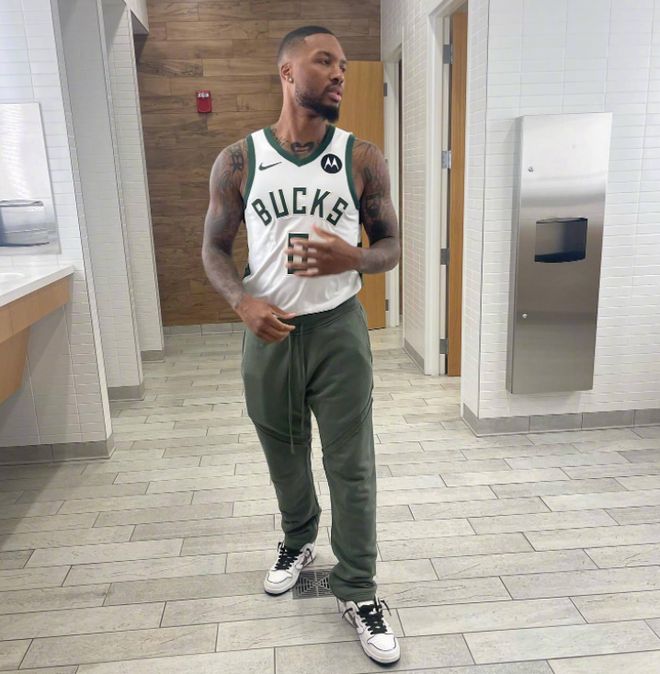 阿莱尼亚：当时我在巴萨没有位置，库库雷利亚也是一样（阿莱尼亚：彼时我在巴萨难觅位置，库库雷利亚也不例外）