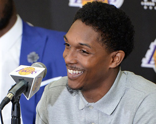 沃尔夫斯堡3-1柏林联合，马耶尔建功，阿穆拉破门（沃尔夫斯堡3-1力擒柏林联合，马耶尔、阿穆拉相继得分）