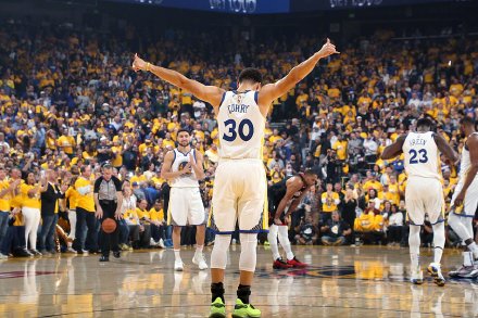 乔纳森-戴维：我可以踢任何位置；一直在训练后进行加练（乔纳森-戴维：可踢任意位置，训练后坚持加练）