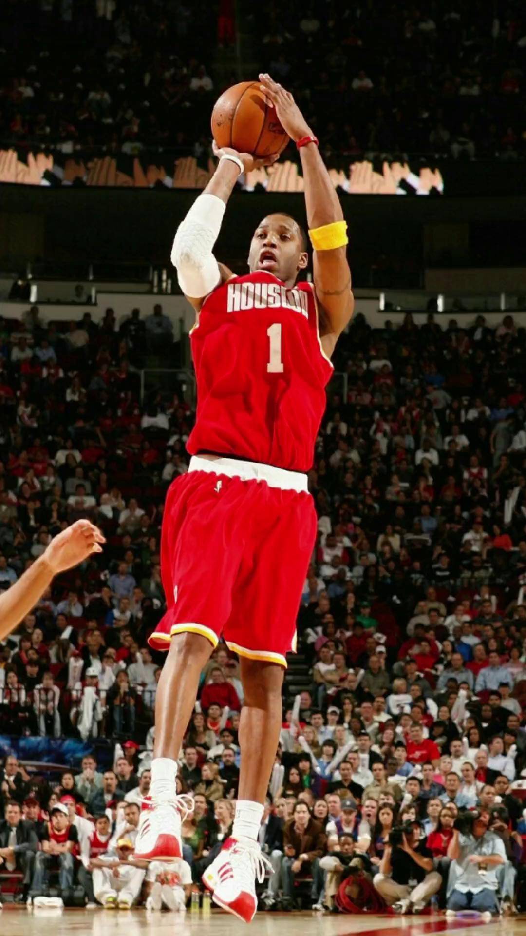 英超焦点战：利物浦主场迎战热刺,（英超重磅对决：利物浦坐镇主场迎战热刺）