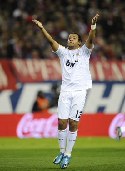 那一年他们风华正茂：李连杰和刘家良师傅相互模仿学习！